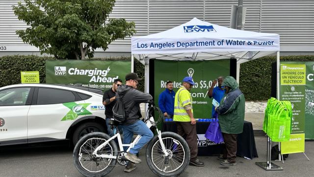 Participants gather at LADWP Info both at CicLAvia