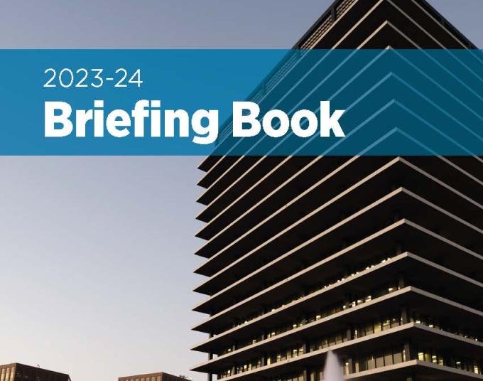 Portada del libro informativo 2024-25